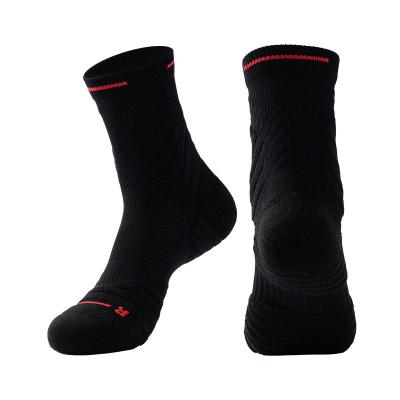 China Breathable New men's mid-tube socks sports socks actual anti-slip breathable thickened protective towel basketball socks for sale