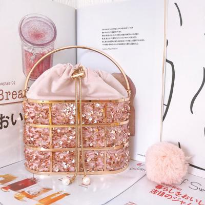 China Simple Fashion Ladies Evening Clutch Bag Women Cross - Body Bag New Design Sling Bag for sale