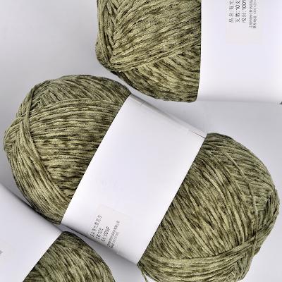 China Ring Spun Wholesale Sustainable 100% Polyester Yarn Hand Knitting Chunky Chenille Yarn for sale