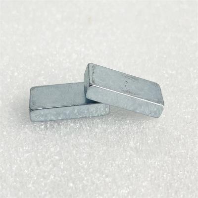 China Industrial Magnet Super Strong Rare Earth Magnet Zinc Plating Rectangle Neodymium Magnet for sale