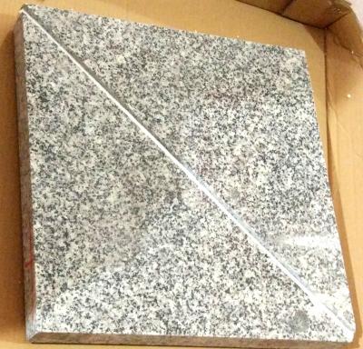 China Durable Outdoor Garden Patio Leisure Beach 15kg Per PC Sunshade Stand Triangle Umbrella Natural Marble Granite Material Base for sale