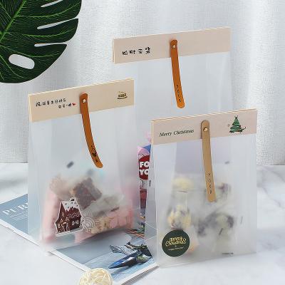 China Safety Thanksgiving Dessert Bag Christmas Gift Plastic Bag Wedding Candy Snacks Paper Bag With Wood Chips for sale