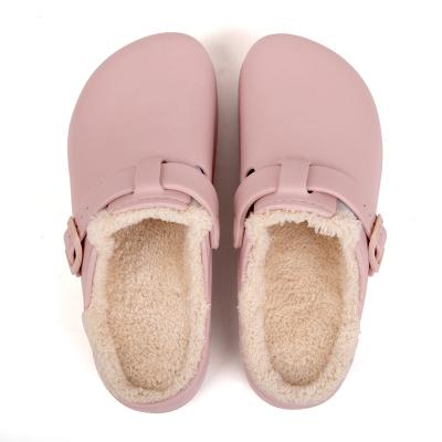 China Hot new 2021 fashion trend winter slippers men shoes non-slip cotton plush women waterproof couples slippers for sale