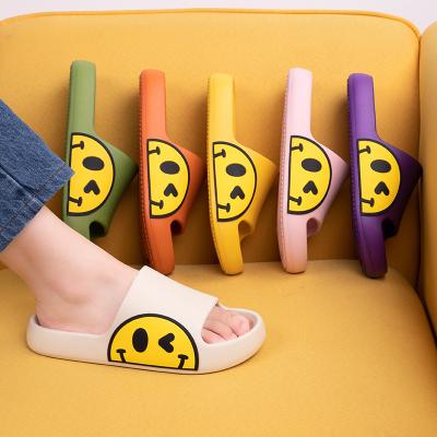 China 2021 Summer Fashion Trend Dropshipping Products Beach Smiley Side Slides Women Bathroom Cute Eva Slippers for sale