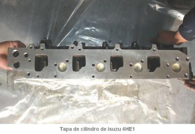 China TAPA DE CILINDRO DE ISUZU 4HE1 MOTOR CULATA 4HE1 CYLINDER BLOCK for sale