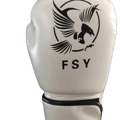 China Comfortable boxing gloves for sale