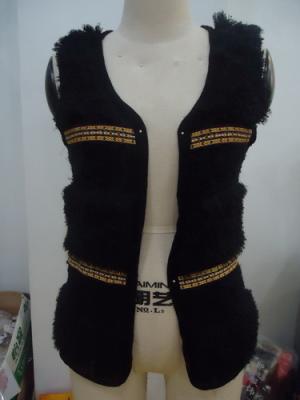 China Faux Fur Fashionable Winter Coats Embroidery Cotton Tape Black Winter Vest for sale