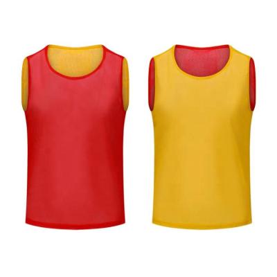 China Shirts & Reversible Tops Factory Direct Sale Sports Bibs Training Vest Mesh Football Bibs for sale