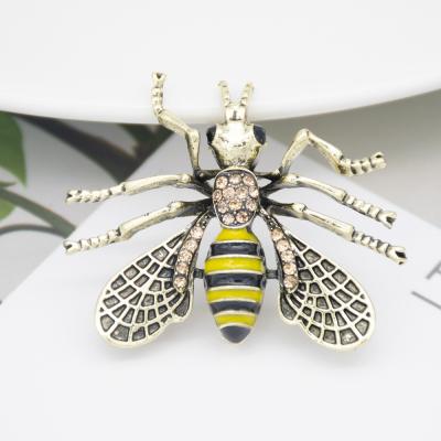 China Rhinestone Crystal Honey Bee Brooch Insect Pin Backpack Decoration Wedding Party Fashion For Women for sale