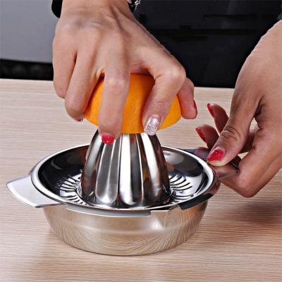 China Viable Portable Useful Multifunctional Manual Citrus Squeezer Kitchen Orange Manual Fruit Squeezer for sale