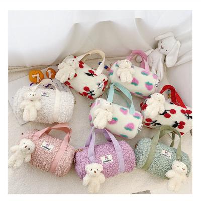 China 2022 Multi Receiver Kids Candy Plush Bag Little Girl Shoulder Bag Korean Popular Soft Simple Simple Princess Girl Fashionable Cross - Body Bag for sale