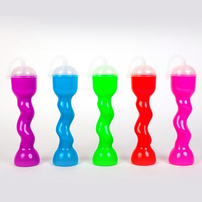 China 22oz Disposable Twisted Party Yard Cup Novelty Slush Plastic Yard Drinking Cups Party Plastic Yard Cups for sale