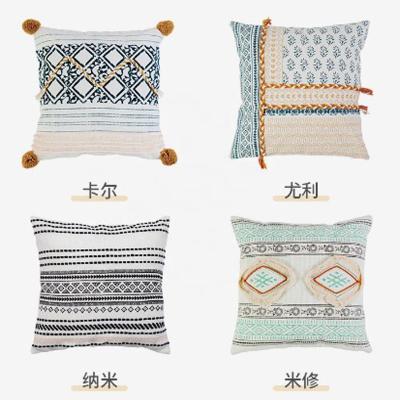 China Anti-static Cool Geometric Hand-woven Pattern Small Style Pillowcase Three-Dimensional Color Pillowcase Home Decorative Decoration for sale