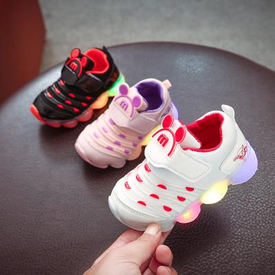 China Fashion trend children's LED spring and autumn new USB charging luminous shoes seven color lamp shoes breathable walking shoes for sale