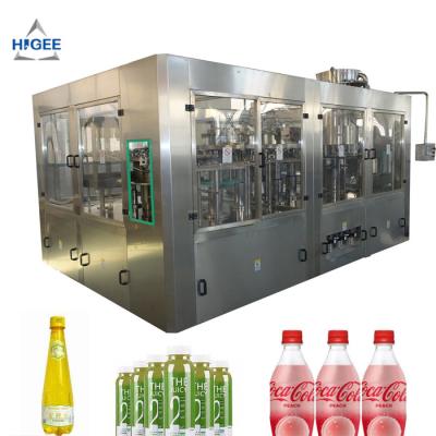 Chine Vitesse remplissante non alcoolisée de la machine de remplissage de boisson de boisson 6000 BPH pour la bouteille d'ANIMAL FAMILIER à vendre