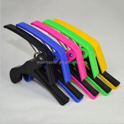 China Competitive Custom Plastic Guitar Guitar Capo For Classical Acoustic Guitar for sale