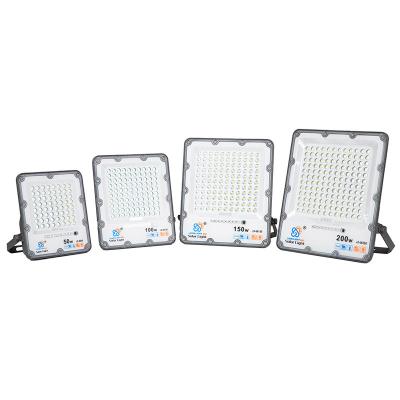 China Garden Flood Lights Outdoor Solar Powered 50W/100W/150W/200W SMD Solar Flood Light for sale