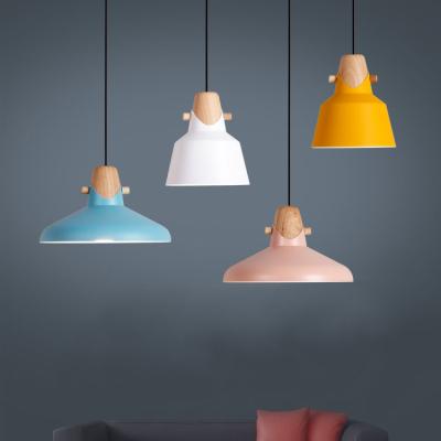 China Modern Hot Selling LED Wooden Modern Pendent Light Fitting Lamp Dining Restaurant Decoration Home Lighting for sale