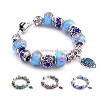 China Eco-Friendly (Free Fashion Jewelry Crystal Big Hole Glass Beads Gift Nickel Christmas Bracelets Handmade Beads for sale