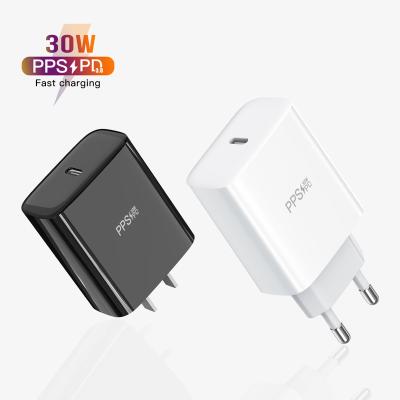 China 30W Gan Mobile Phone Tablet MP3 GPS Factory Price Charger For IPhone PD Charger USB-c Fast Power Charging Adapter for sale