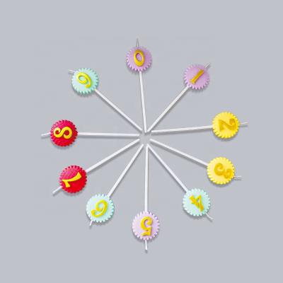 China Smokless Dripping No No Toxic Sunflower Shape Pastel Birthday Cake Number Candles For Party for sale