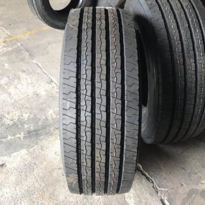 China Natural Rubber Discount Truck Tires , Best Truck Tires 305/70R19.5 Tubeless Tires 305 70r19.5 TBR for sale