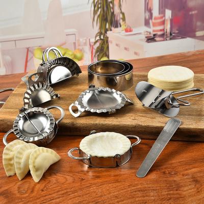 China Dumpling Mold Stainless Steel Dumpling Maker Dumpling Maker Easy Tool Holder for sale