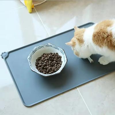 China Silicone Pet Food Mat Best Nonslip Rubber Waterproof Tray Feeding Feeders Cat Oval Disposable Slow Washable Food Grade Dog Lick Mat for sale