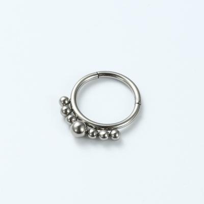 China Titanium ASTM F136 Titanium 7-Ball Hinged Circle Segment Clicker Ring With A Row Of Beads Clusters for sale