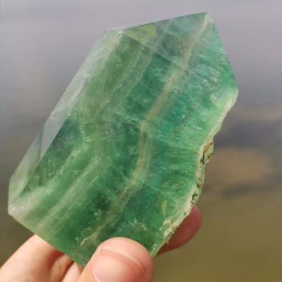 China Europe high quality natural green chevron fluorite slice reiki healing crystals energy gemstones for home decoration for sale