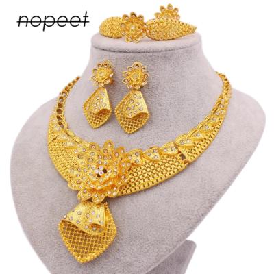 China Finetoo New CLASSIC Gold Africa Dubai 24K Gold Jewelry Set Women's Middle East Bride Wedding Necklace Earrings Ring Bracelet Four-piece for sale