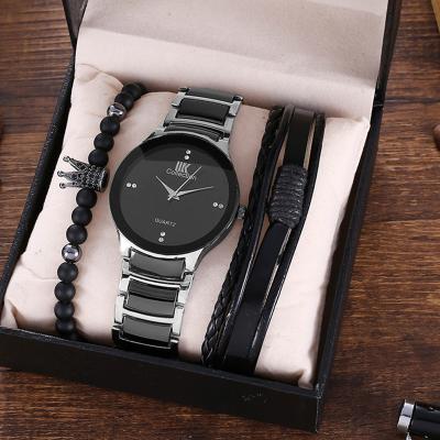 China 2021 Trendy Men's Stylish British Business Style Steel Band Quartz Watch And Bracelet Set Set 3 Pieces Stainless Steel Fashion for sale