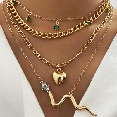 China Fashionable Heart Pendant Necklace Snake BOHEMIA Gold Boho Link Chain Necklaces Multilayer Women Party Jewelry for sale