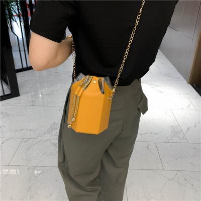 China Eco-Friendly Wholesale Cute Chain Women Purse Evening Clutch Bag Women Cross - Body Bucket Bag Handbags With Drawstring for sale