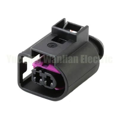 China 2 Pin 4D0971992A 60404011 4D0 971 992 A Conector fechado de carro Automóvel bomba de óleo de alta pressão à venda