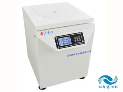 China 6000 r/min ziekenhuis vloer staande centrifuge machine auto decapping centrifuge 4x1000ml Te koop