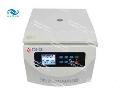 China Máquina de centrifugadora TD5XK de banco de sangre médico 5000r/min Velocidad máxima 15mlx12 Capacidad del rotor en venta