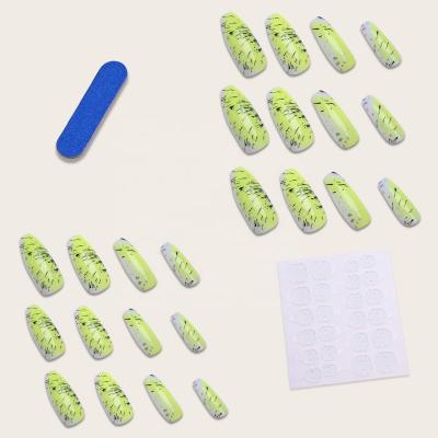 China 24 Pieces/Box Artistic Light Yellow Press On Nail Tips Fake Nails Stilettos Press On Nails Charms With Anthracnoses for sale