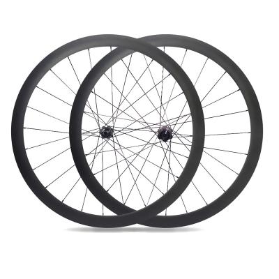 China Road Bikes Disc Brake Carbon Road Bike Wheelset 28mm Wide 40mm Deep Wheels With Hub SM037 for sale