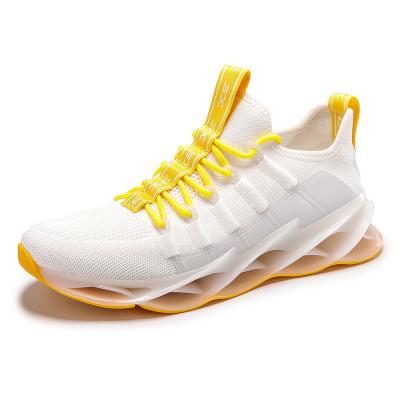 China Fashion New Trend YZ Fashion Men's Comfortable Outdoor Sports Shoes for sale