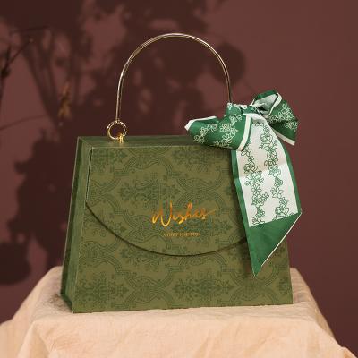 China FUHING Logo Printed Luxury Gift Box Recyclable Retro Green Custom Printing Folding Paper Wedding Magnetic Gift Boxes With Handle for sale