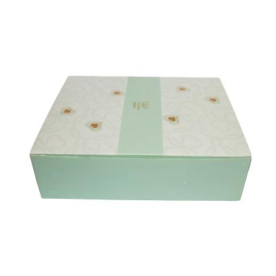 China Recycled Materials FUHING Custom Foldable Cardboard Gift Boxes Packaging Green Paper Shaped Cardboard Gift Box Printed Logo Foldable Box Ever for sale