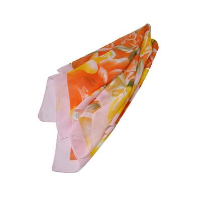 China 100% Silk Durable Using Low Price Women Printed Silk Square Scarf for sale