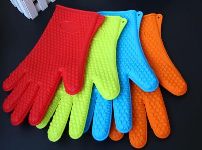 China Heat Resistant Silicone BBQ Grill Oven Gloves, Silicone BBQ Grill Oven Mitt for sale