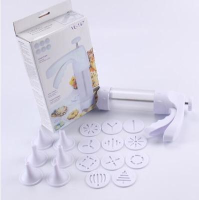 China FBT010605 for wholesales cookie press decoration kit Includes 12 Fit Right cookie disc shapes for sale