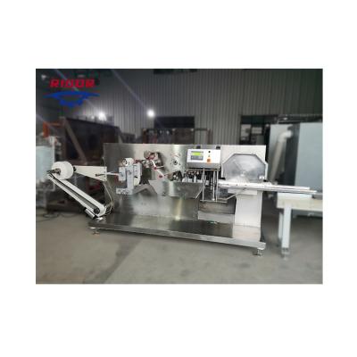 China Hotels Wet Wipes Machine Full Installed Wet Wipes Machine Making Semi Automatic Pouch Wet Wipes Machine for sale