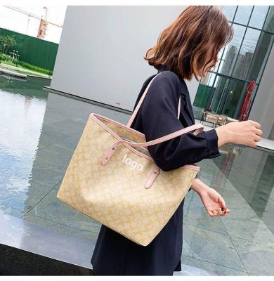 China Waterproof 2023 Hot Tote Bags Women Handbags Ladies Tote Bags With Logo Designer Handbags Custom Printed Famous Brands for sale