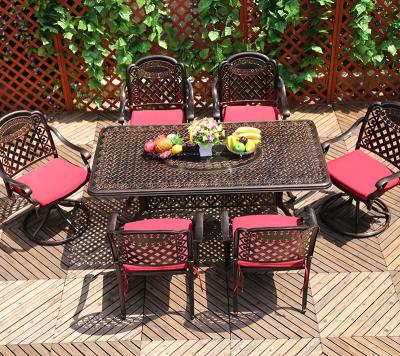 China Family Party Garden Table Chair Retro Style Bistro Traditional Garden Set Wrought Cast Aluminum Cozy Modern Coffee Table for sale