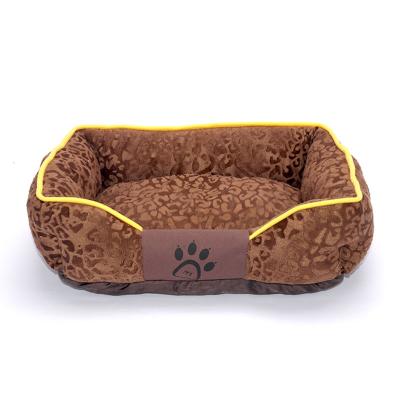 China 2022 Travel POP DUCK Novelty Pet Accessories Rabbit Bed Rectangle Dog Bed Leopard Grain Pattern Dog Sofa Removable for sale