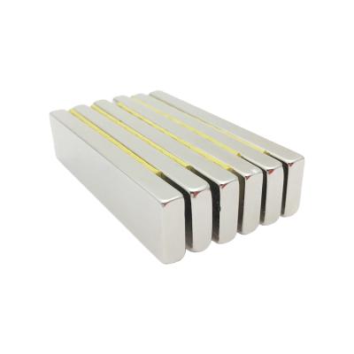 China Strong Industrial Magnet Zinc Plating Magnet Flat Rectangular Bar Magnet Neodymium for sale